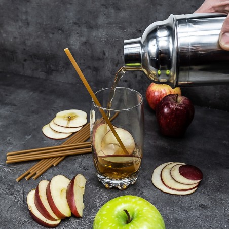 Cocktail avec une Paille comestible en fibres de pomme | Pailles & Co